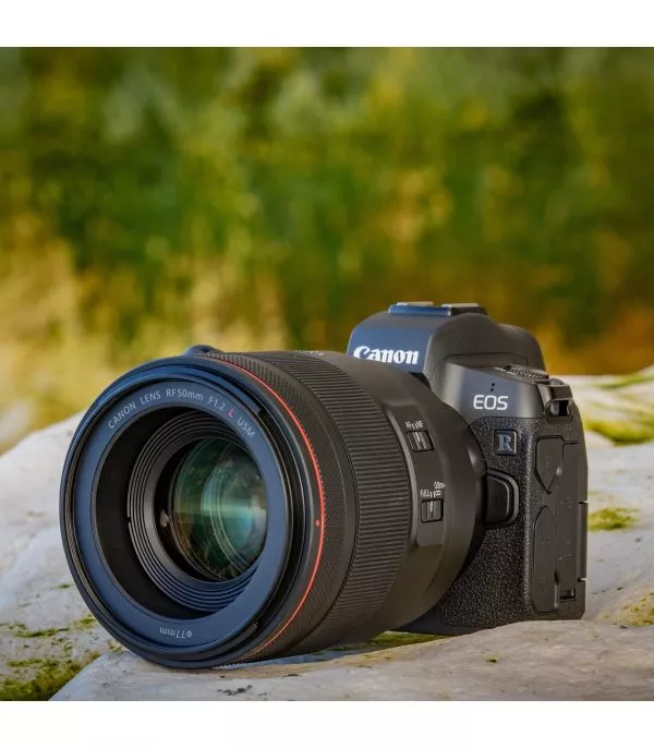 objectif-canon-rf-50mm-f12l-usm-2959c005aa-7 Canon RF 50mm F1.2L USM - 2959C005AA