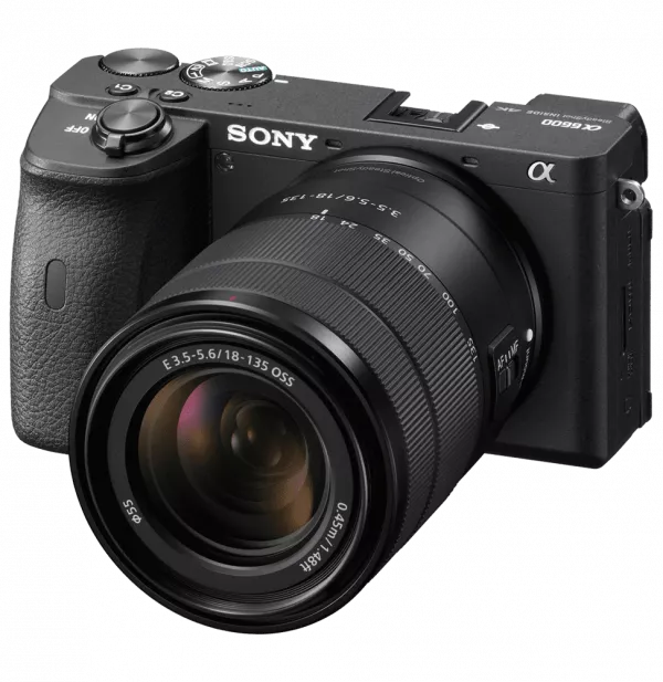 Appareil photo hybride Sony Alpha 6600 + Objectif 18-135 mm (4548736108653)