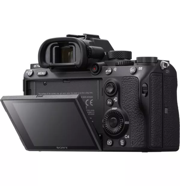 Appareil photo hybride Sony Alpha 7 III boîtier nu (ILCE-7M3)