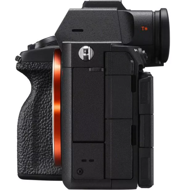 Appareil photo hybride Sony ALPHA 7R V boîtier nu (ILCE-7RM5)