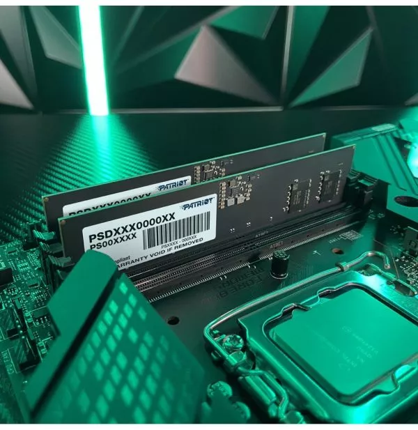 Barrette mémoire Patriot signature line 8GB U-DIMM DDR5 5600 MHz CL46 - Pc Bureau (PSD58G560082)