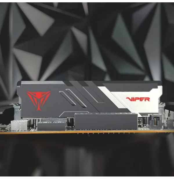 Barrette mémoire Patriot Viper Venom 16GB U-DIMM DDR5 5600 MHz CL36 - Pc Bureau (PVV516G56C36)