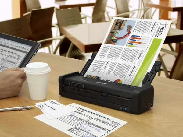 Scanner portable Epson WorkForce DS-360W avec Wi-Fi et batterie (B11B242401)