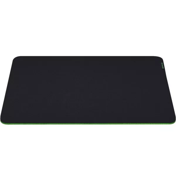 tapis-de-souris-gaming-razer-gigantus-v2-format-medium-360-x-270-x-3-mm-1 Tapis de souris gaming Razer Gigantus v2 - format Medium (360 x 270 x 3 mm)