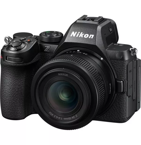 Appareil photo hybride Nikon Z5II + Objectif Nikkor Z 24-50mm f/4-6.3 (4960759920324)