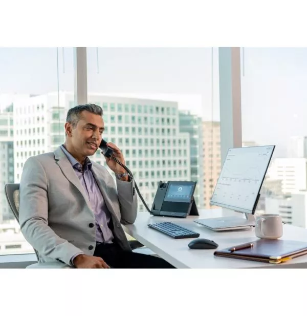 POLY Téléphone multimédia professionnel CCX 600 avec Open SIP et compatible PoE (82Z85AA)