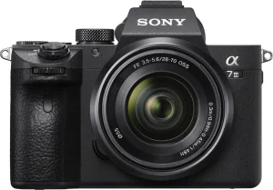 Appareil photo hybride Sony Alpha 7 III + objectif zoom 28-70 mm (ILCE-7M3K)