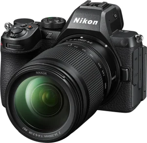 Appareil photo hybride Nikon Z5II + Objectif Nikkor Z 24-200 f4-6.3 VR (4960759917409)